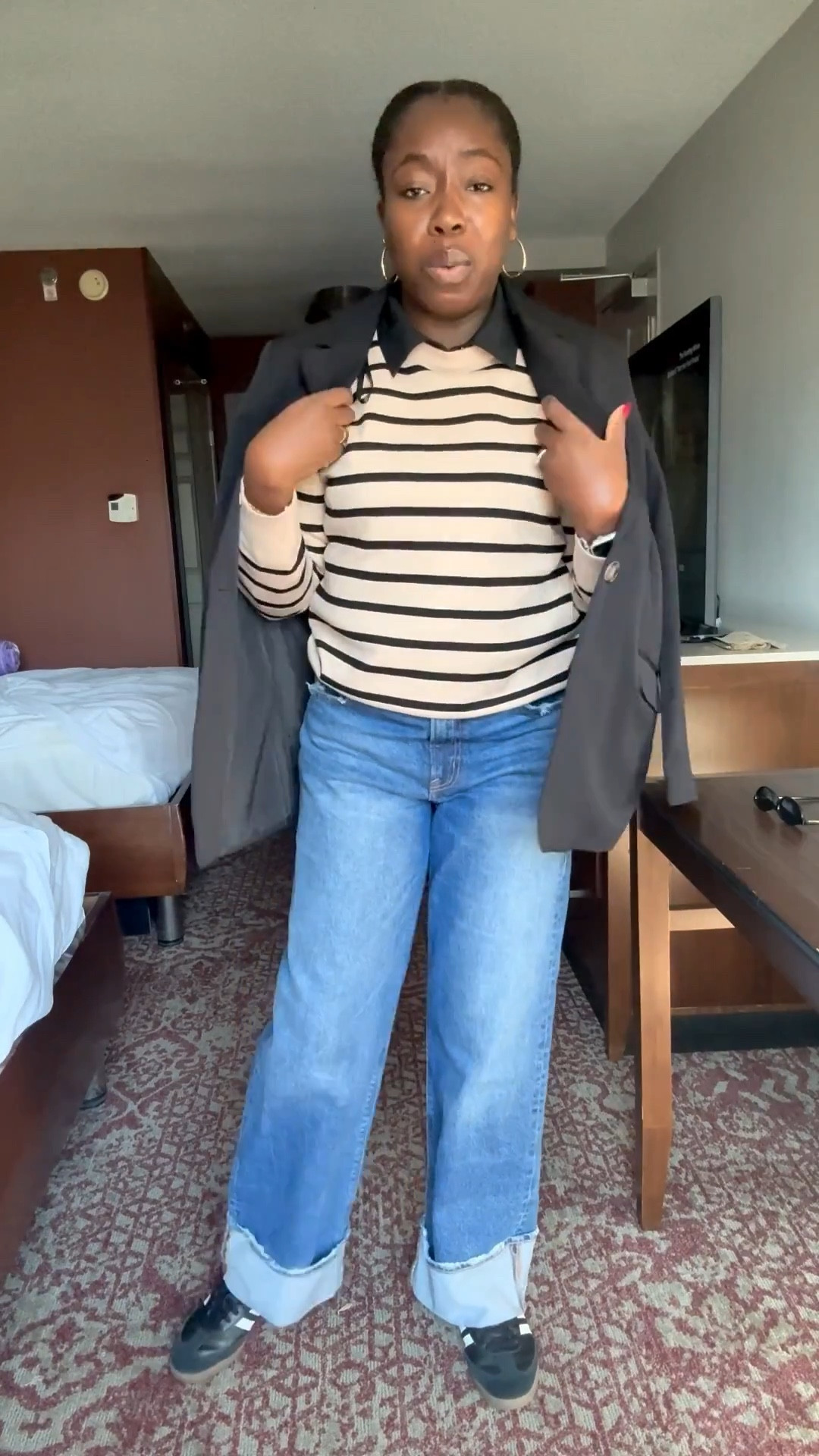 Elevated Casual look for the airport. Wearing layers and still looking chic 

#LTKMidsize #LTKFindsUnder100 #LTKStyleTip