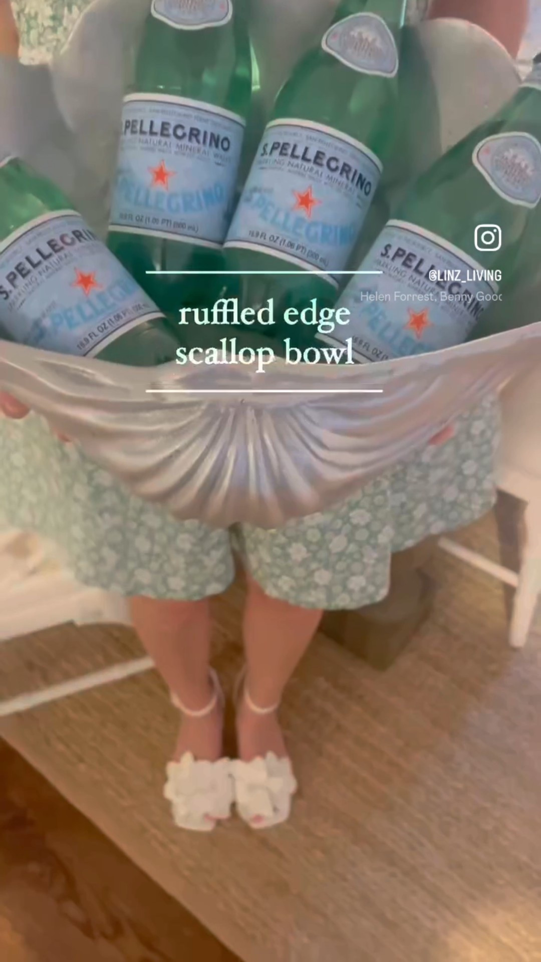 Sea-inspired ruffled edge serving bowl perfect for hosting! 

Scalloped, serving bowl, beverage tub, hosting, entertaining, outdoor entertaining, outdoor dining, Marisa 

#LTKHome #LTKSeasonal #LTKParties