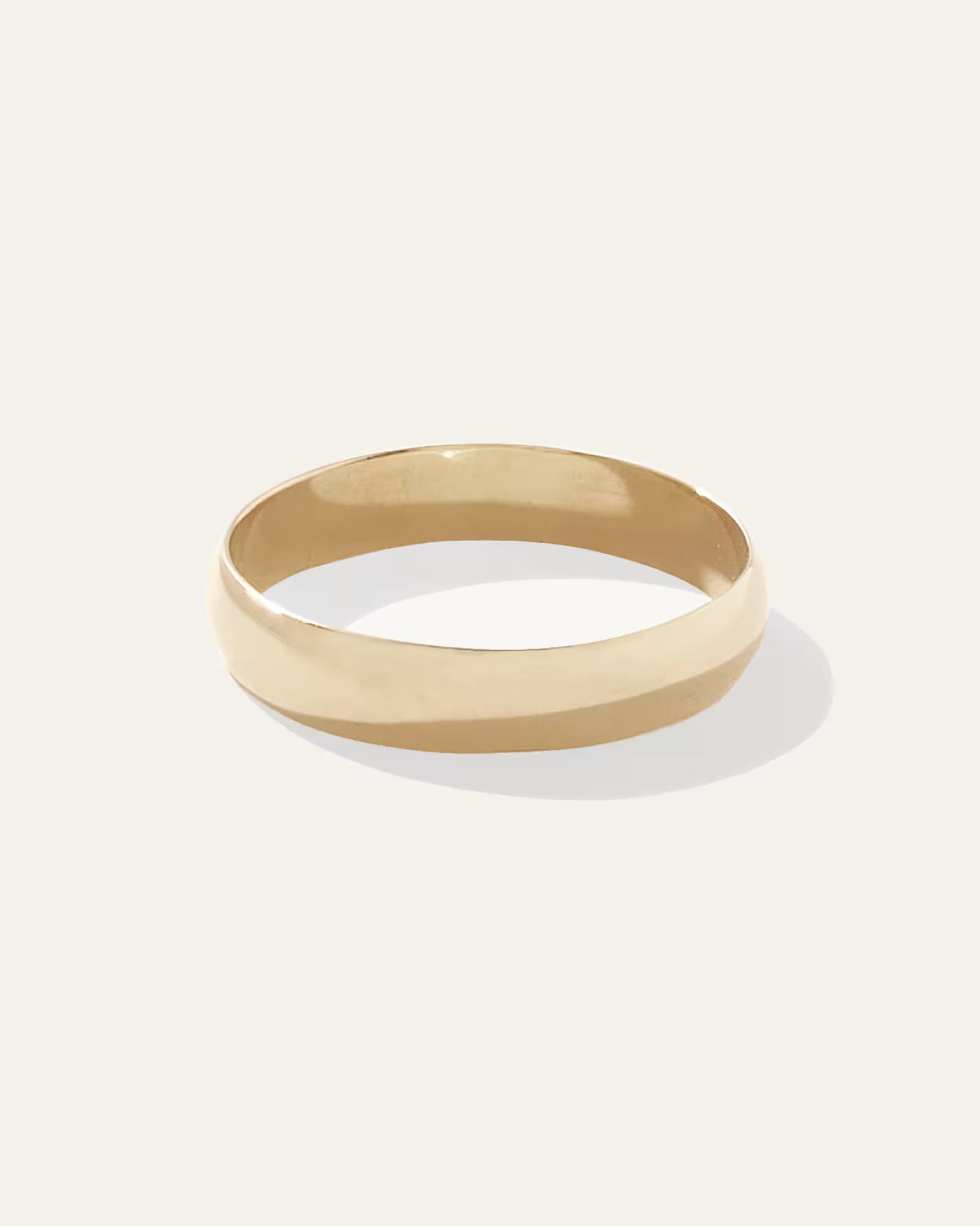 14K Gold Lightweight Round Edge Band | Quince