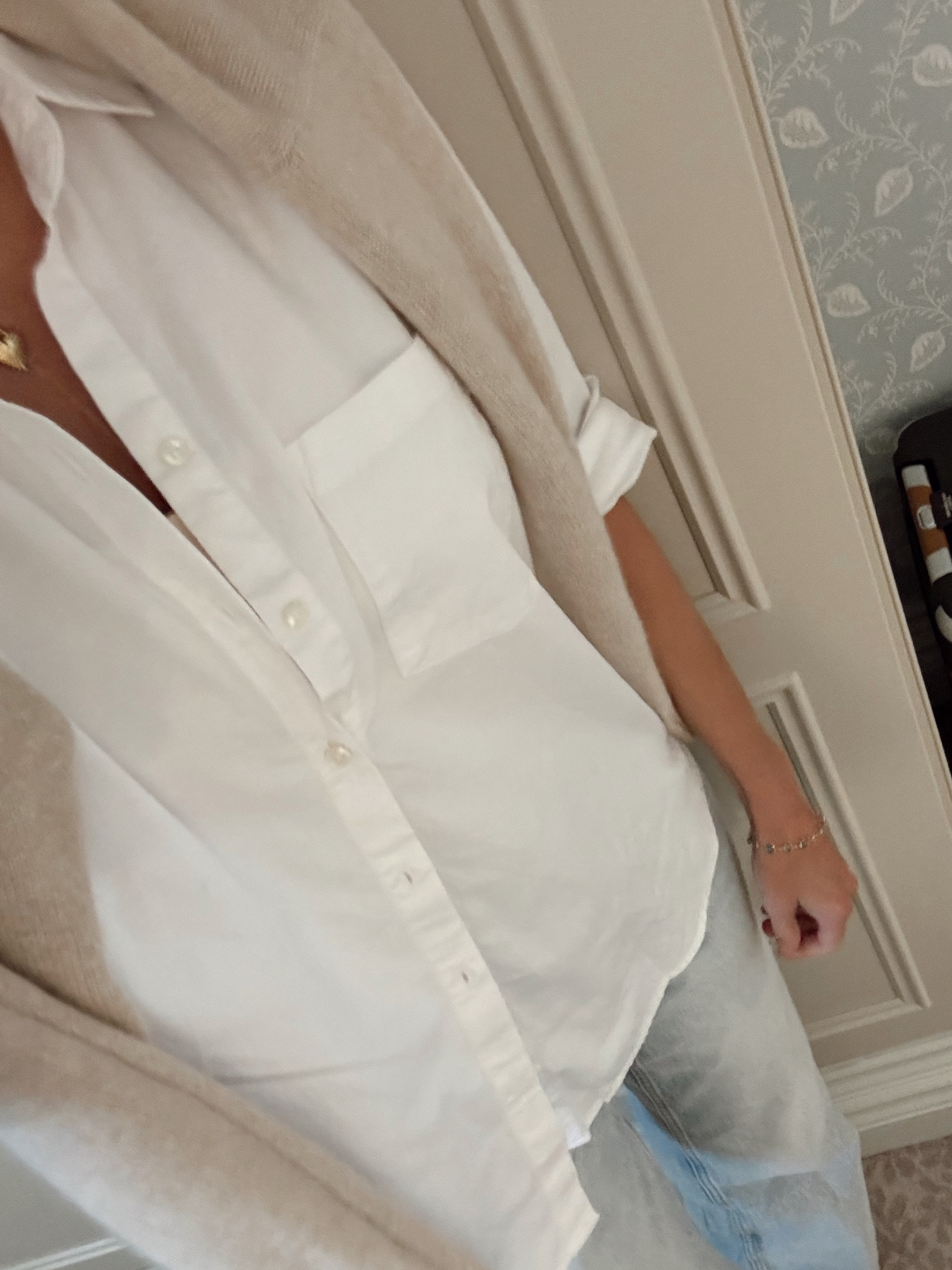 Fave white tee!  White tee 

#LTKOver40 #LTKTravel