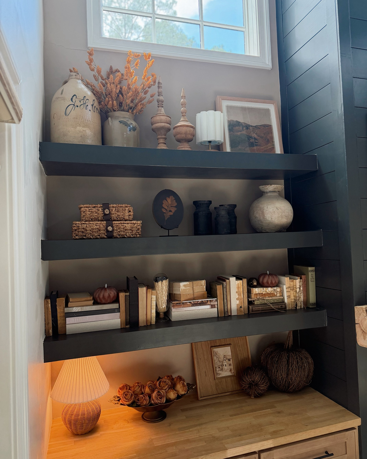 Fall built ins details 🍂🤎🕯️ tried to link as much as I could! Lots of old pieces, antiques, etc. 😌

@Target @Walmart @Michaels @tjmaxx @Pottery Barn / Amazon home / cozy fall decor / living room built ins / Holley Gabrielle

#LTKSeasonal #LTKHome
