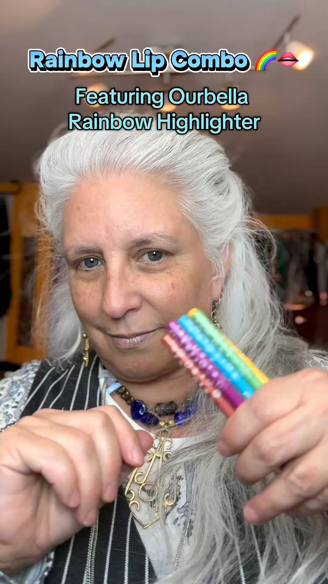 Rainbow Kisses 🌈 😘 

https://www.ourbellacosmetics.com/products/ultranova-rainbow-highlighter

#ourbella #colourpop #mineralfusion #easyrainbowmakeup ##whimsical