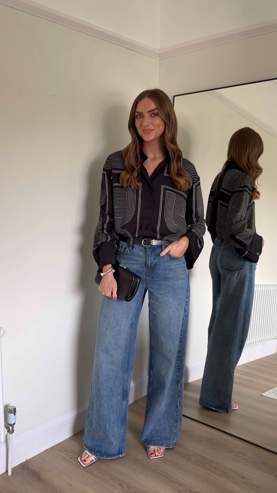 Co-ord styling

Medium in the H&M black and white monochrome shirt
Size 8 in the HUSH Abi jeans
Silver barely there heels
Karen Millen silver bangle, EMILY15 for 15% off



Outfit idea, outfit inspiration, jeans, dressy top, evening outfit 

#LTKeurope #LTKautumn #LTKuk