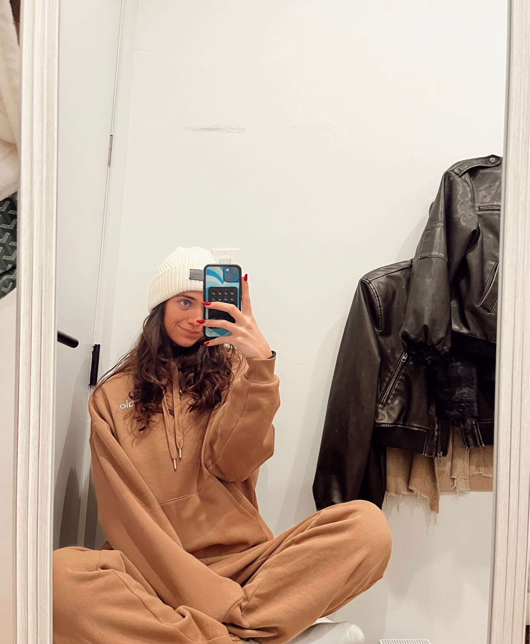 The comfiest set 🫶🏼 #alo #allsaints 

#LTKtravel #LTKsalealert #LTKSeasonal