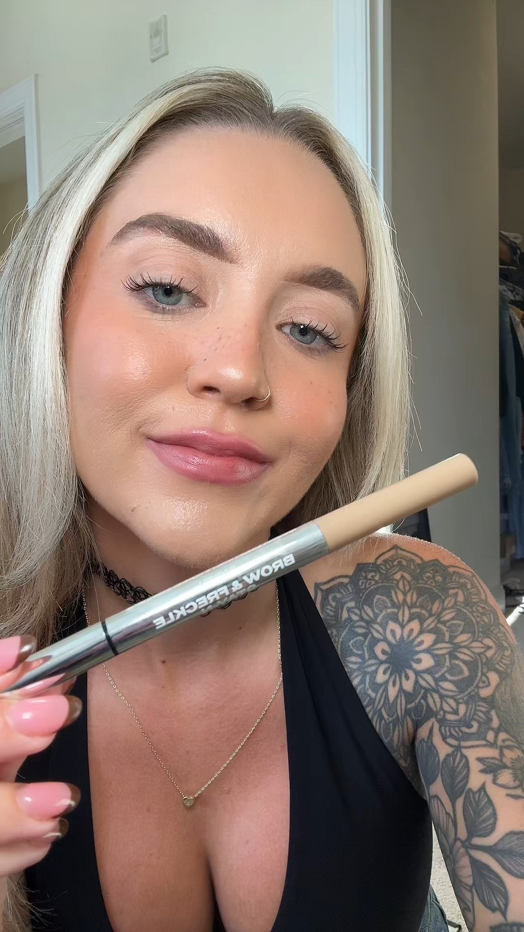 FRECKLE PEN

#LTKSeasonal #LTKFindsUnder100 #LTKBeauty