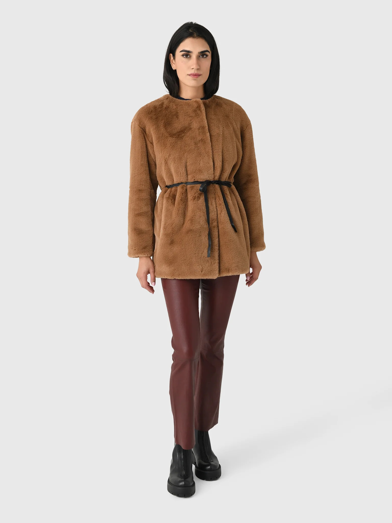 VELVET
                      
                     Women's Marmont Faux Fur Jacket | Saint Bernard