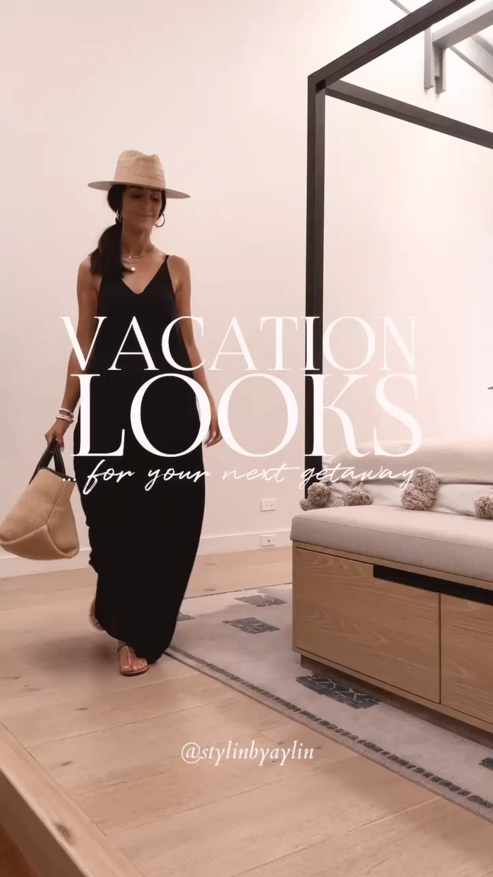 I'm just shy of 5'7 for reference:
DRESS: XS
TOP: S / SHORTS: XS
STRIPE COVERUP: S SWIMSUIT: One size fits most
#StylinbyAylin #Aylin

#LTKSeasonal #LTKstyletip #LTKtravel