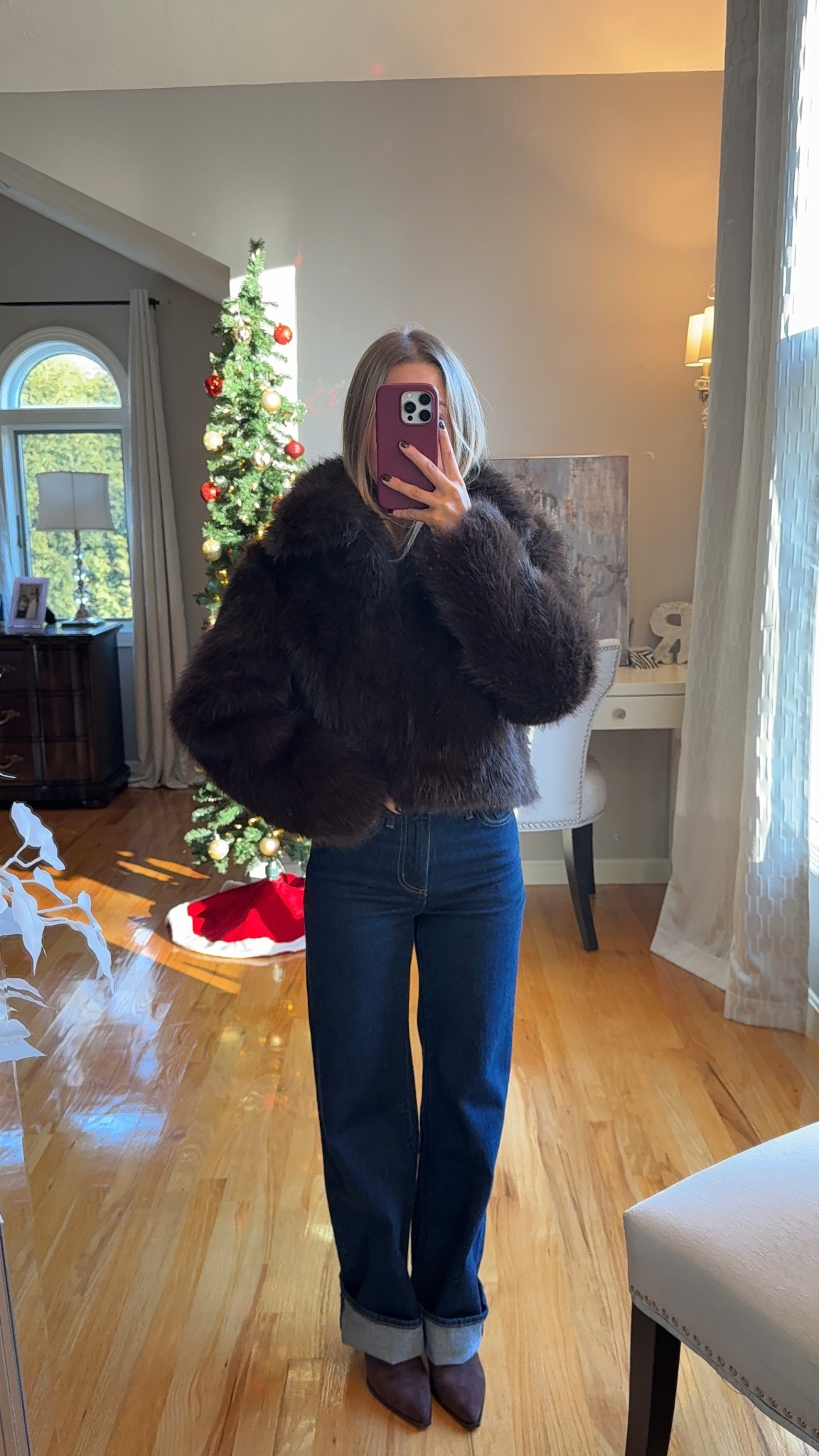 wearing an xs in the coat and 23 regular in the jeans! 

#LTKootd #LTKU #LTKHoliday