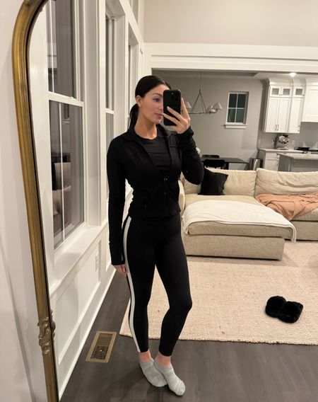 My new favorite workout leggings from splits59 🖤 I’m wearing a small 