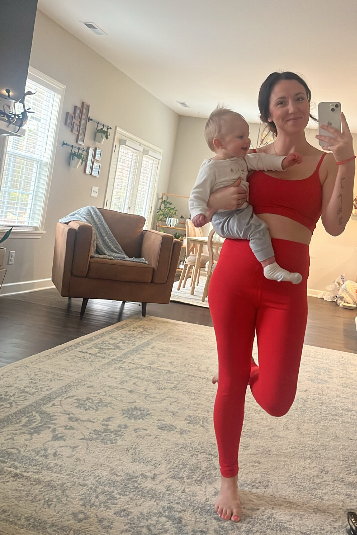 My favorite workout set! Catch everyone’s attention in the latest red workout fit!

Workout Leggings: https://amzn.to/4gQV6jp
Workout Top: https://amzn.to/4hZYeKw


#LTKFamily #LTKMostLoved #LTKFitness