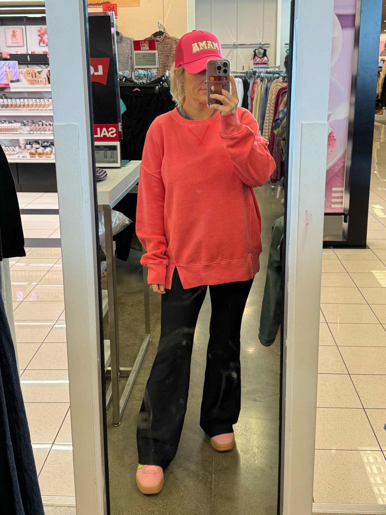 Oversized crewneck size XS

Youth adidas size 4/women’s size 6

#LTKActive #LTKFindsUnder50 #LTKPetite