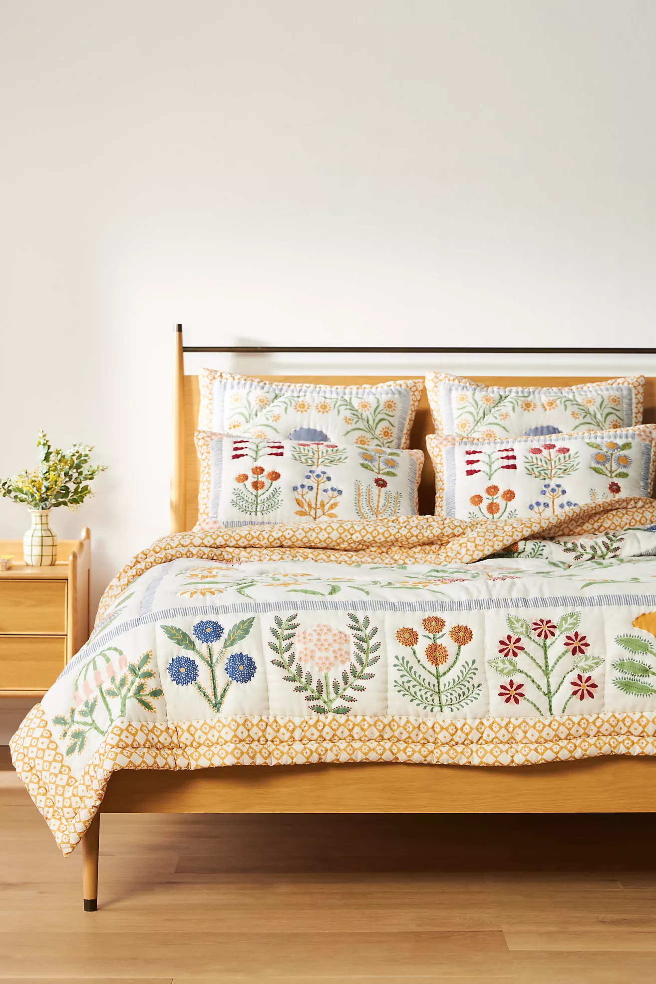 Ellen Merchant Cottage Quilt | Anthropologie (US)