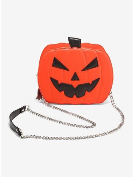 Jack-o-lantern purse Halloween 

#LTKSeasonal