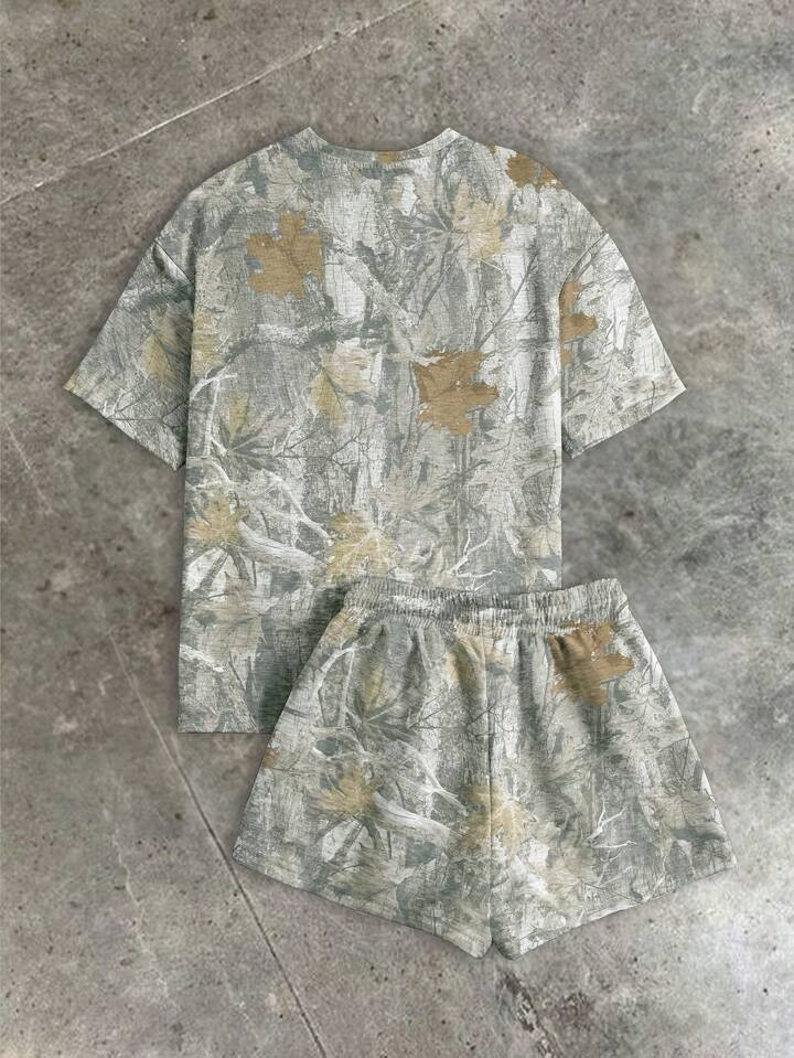 SHEIN CURVE+ Plus Size Summer Casual Camouflage Print T-Shirt & Shorts 2 Pieces Set | SHEIN