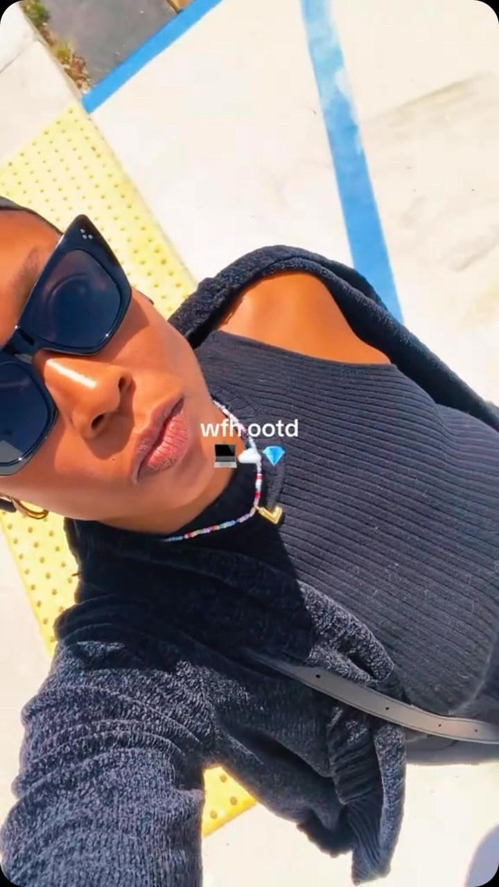 the zoom call went wild guys 🙊 (trust me lolll) 😅📲💓
.
.
.
lipgloss, lip combo, lip liner, lipstick, clean beauty, winter makeup, natural makeupp #ltkparties #ltkbeauty #ltkstyletip winter makeup look, natural winter makeup, natural makeup tutorial, winter makeup tutorial #physiciansformula #zoom