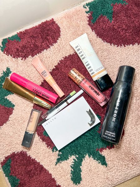 My go-to easy makeup faves lately! Being a working mom means little time to get ready, so I’m all about easy makeup routine 

Ulta // sephora // huda beauty // mom routine // beauty // makeup // easy makeup // 

#LTKbeauty
