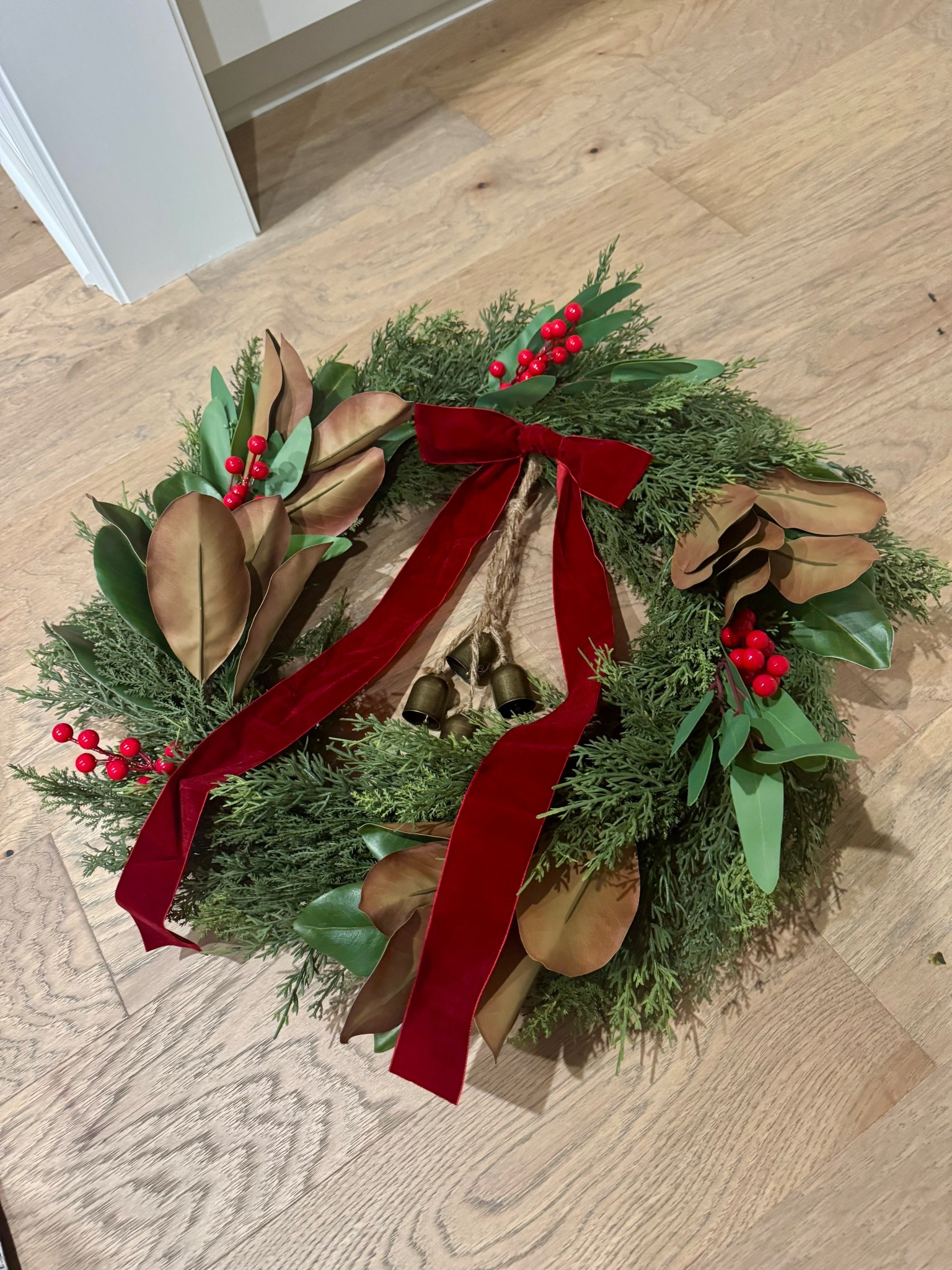 Take a blah pine wreath up a notch with some berries, magnolia leaves, and eucalyptus! 😍 

#christmaswreath #ralphlaurenchristmas #diy #holidaydiy #christmasdiy

#LTKHome #LTKSeasonal #LTKHoliday