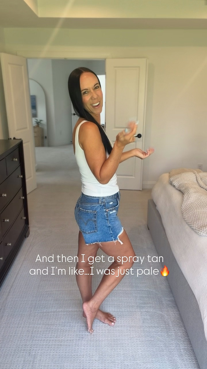 But seriously! Take this as your sign to self tan, it’s crazy how much better you’ll feel!👌🏼🔥

@getintothelimelight 

#selftanner #selftan #glowup  #summerglow

#LTKBeauty #LTKTall #LTKOver40