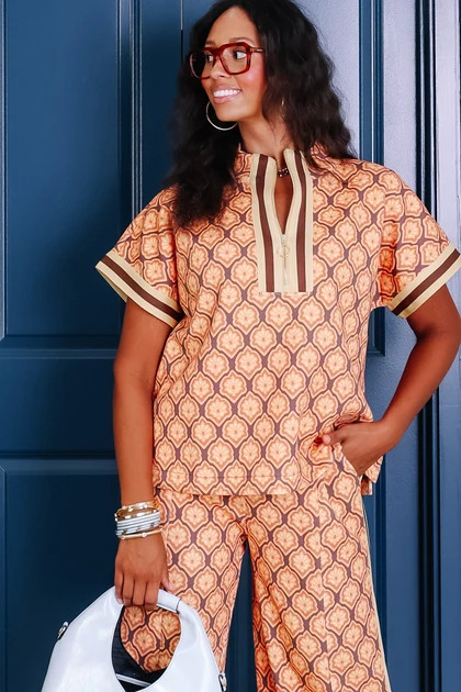 Blooming Beauty Brown Printed Short Sleeve Top | The Willow Tree
