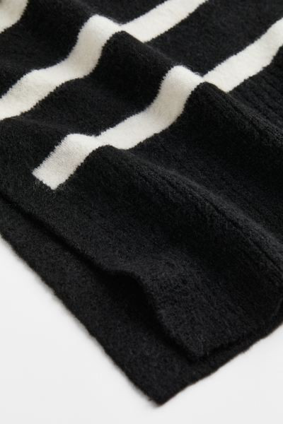 MAMA Knit Sweater | H&M (US + CA)