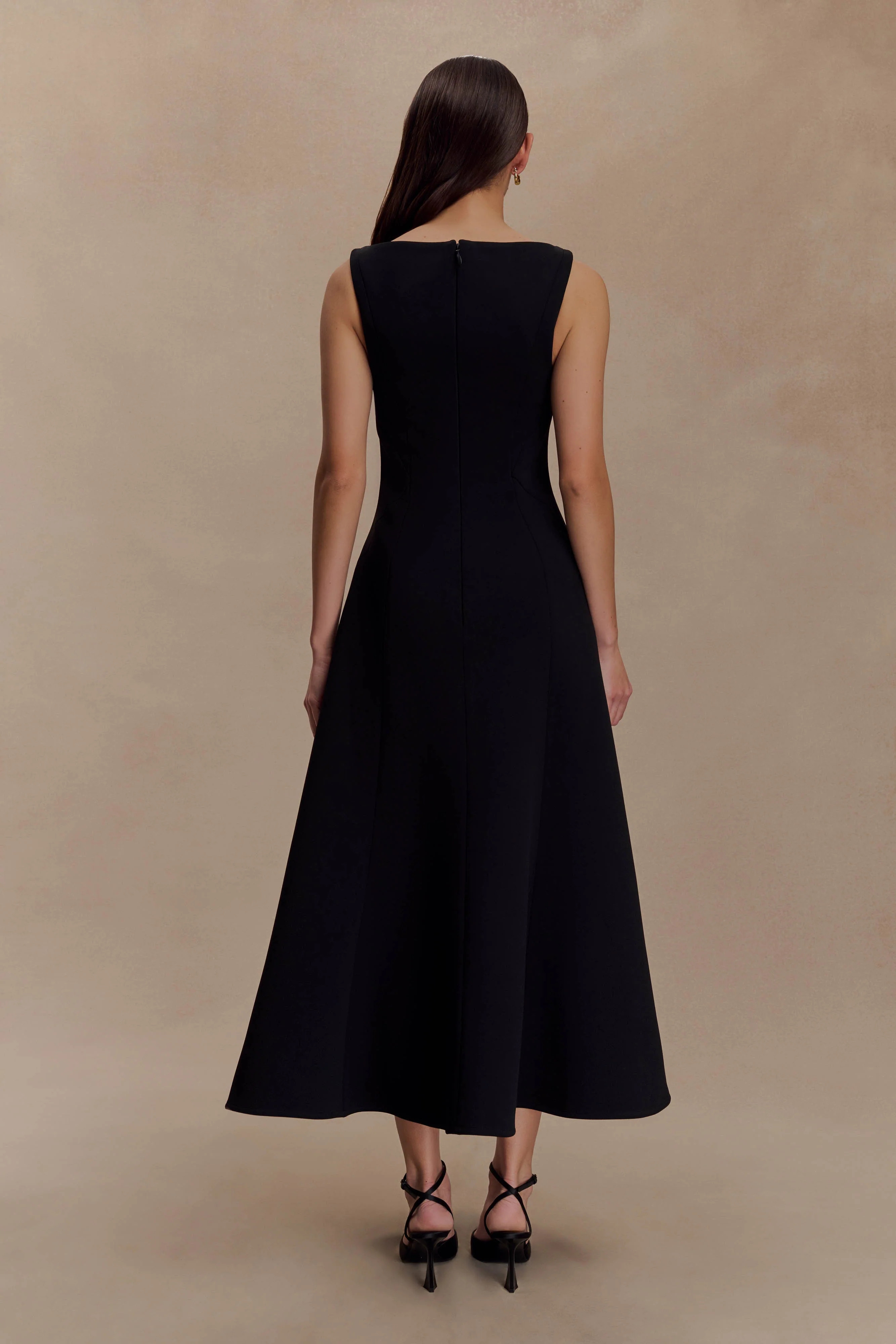 Crepe A-Line Midi Dress - Black | MESHKI US