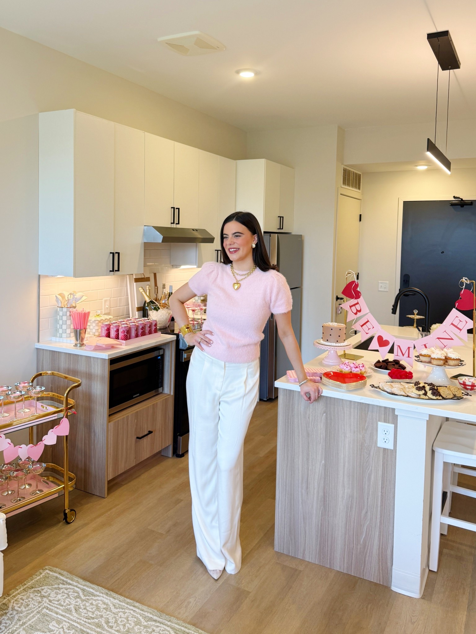 Outfit for my Galentine’s Day party! 💌🎀💕