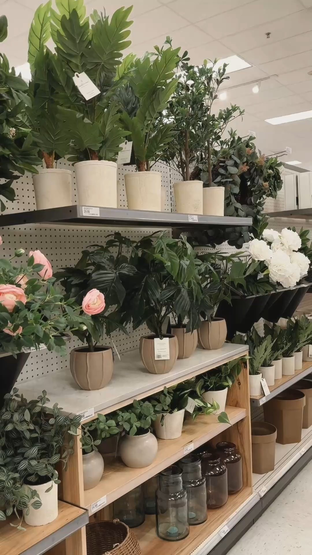 Who knew that new hearth and hand launched?!? There are some great new pieces! Here are some of my favorites: 

#LTKGiftGuide #LTKHoliday #LTKSeasonal