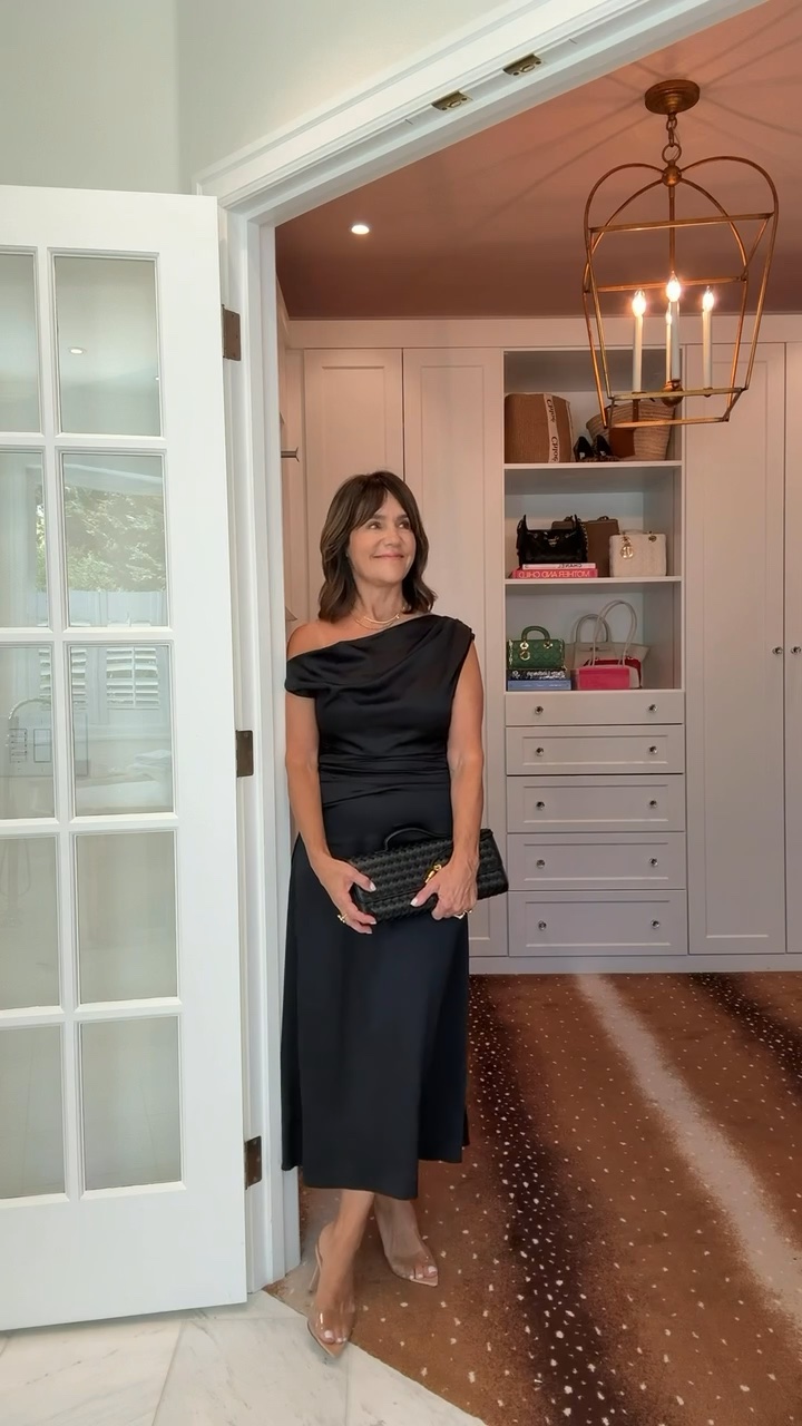 The perfect fall wedding guest dress and event dress does exist … and this is IT!!! Flattering on every body type. So elegant. You can wear this to every special event this fall and winter. Fit runs true to size.

#LTKOver40 #LTKWedding #LTKSeasonal