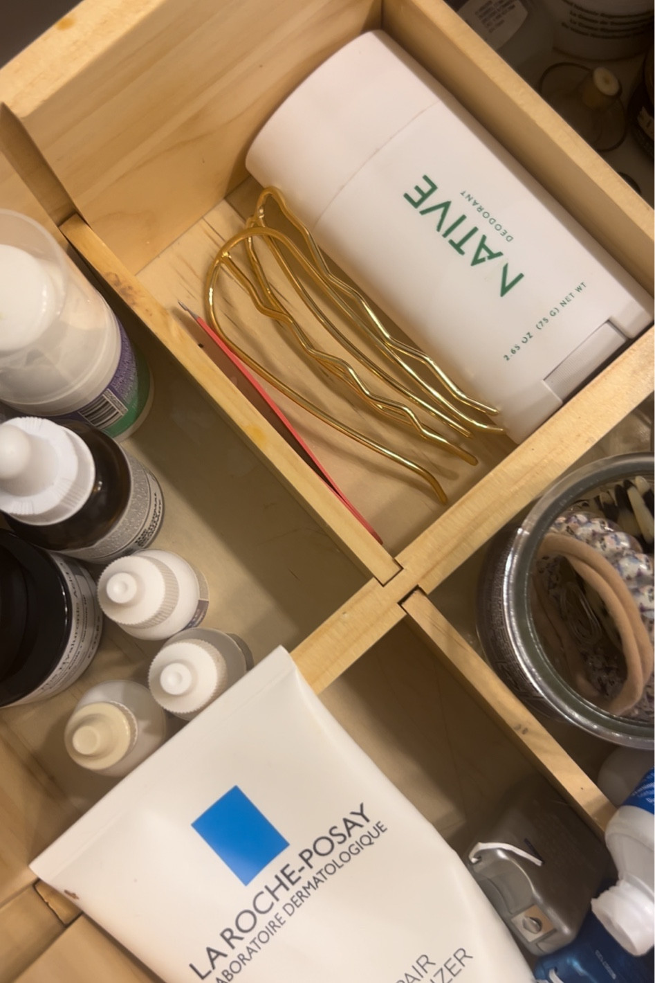 Beauty drawer essentials!!!

All natural beauty, beauty drawer, beauty grwm, everyday beauty, everyday makeup, makeup and accessories, hair care 

#LTKBeauty