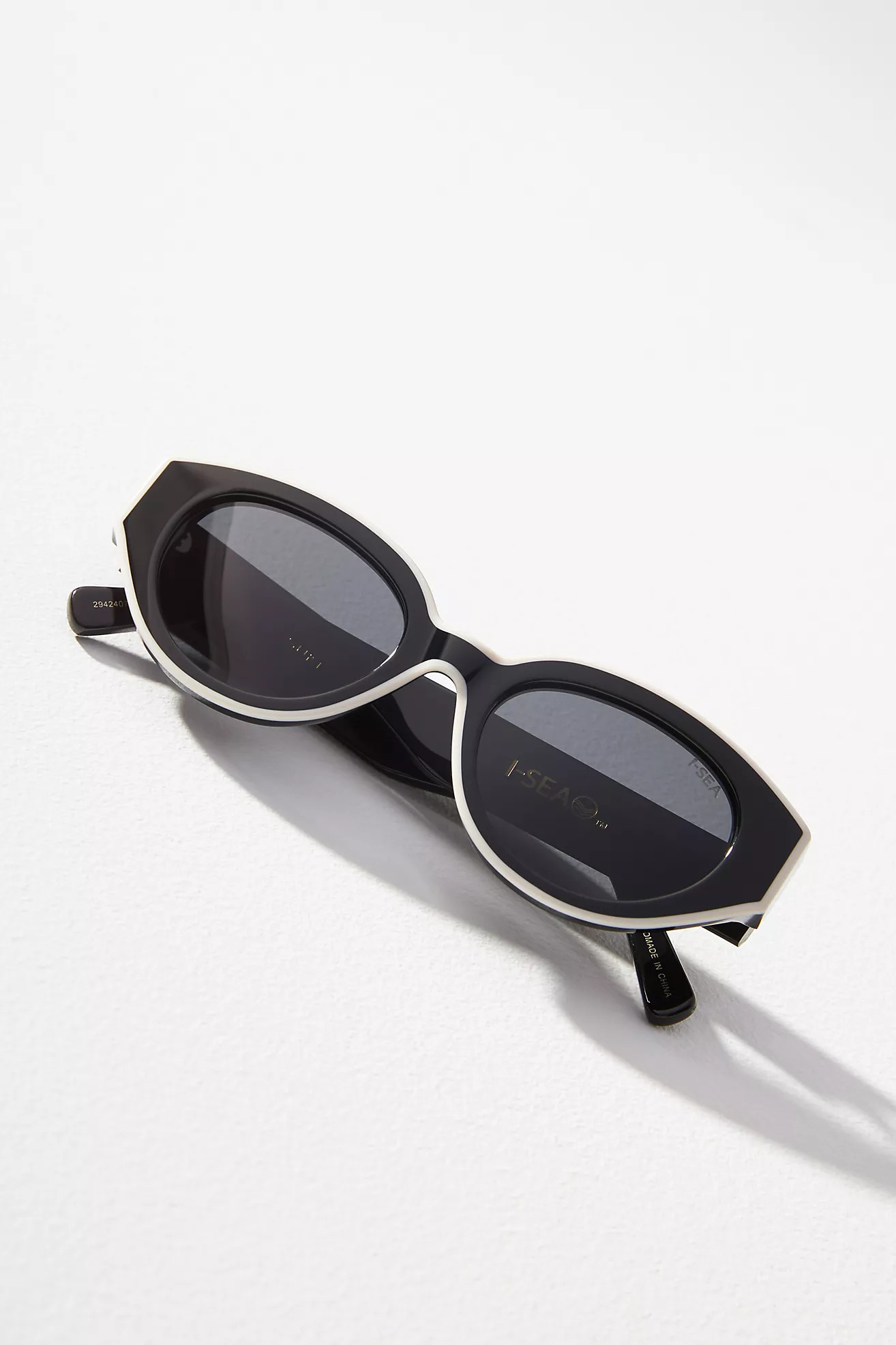 I-SEA Suki Trim Detail Sunglasses | Anthropologie (US)