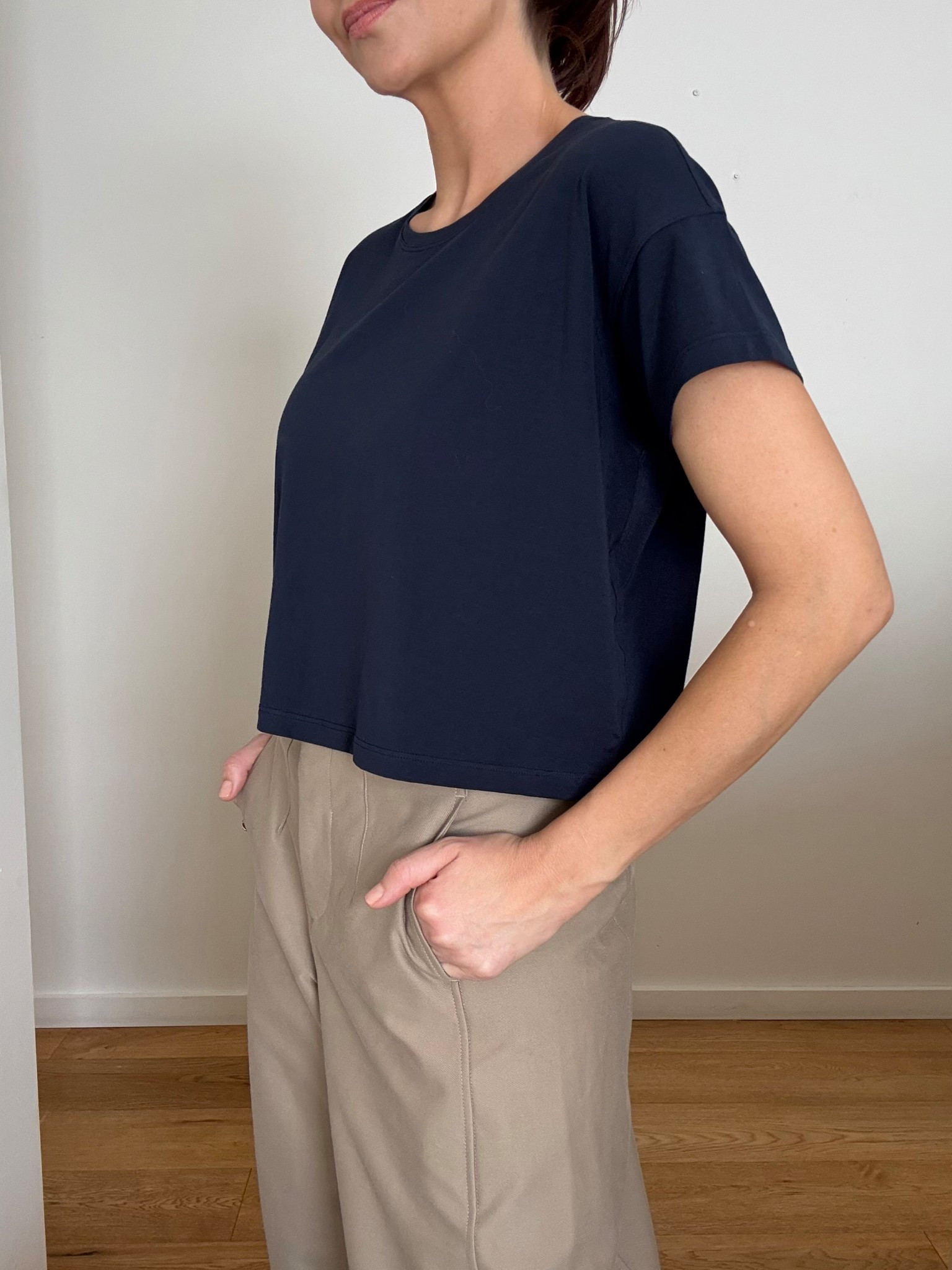 The perfect cropped tee that isn’t too short, so is great with high waisted bottoms. 

#LTKautumn #LTKstyletip #LTKaustralia