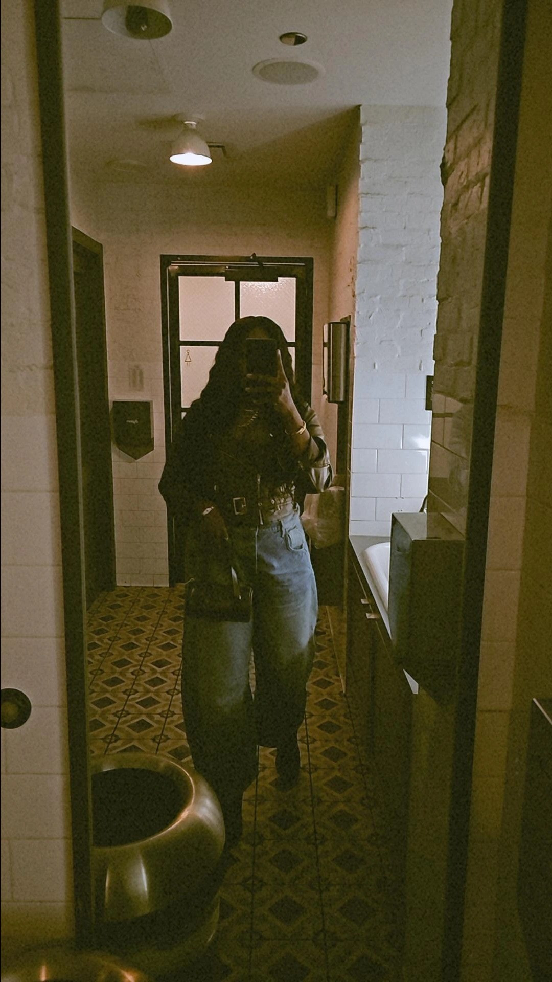 Barrel Jeans OOTD

#LTKMidsize #LTKPlusSize #LTKFindsUnder100