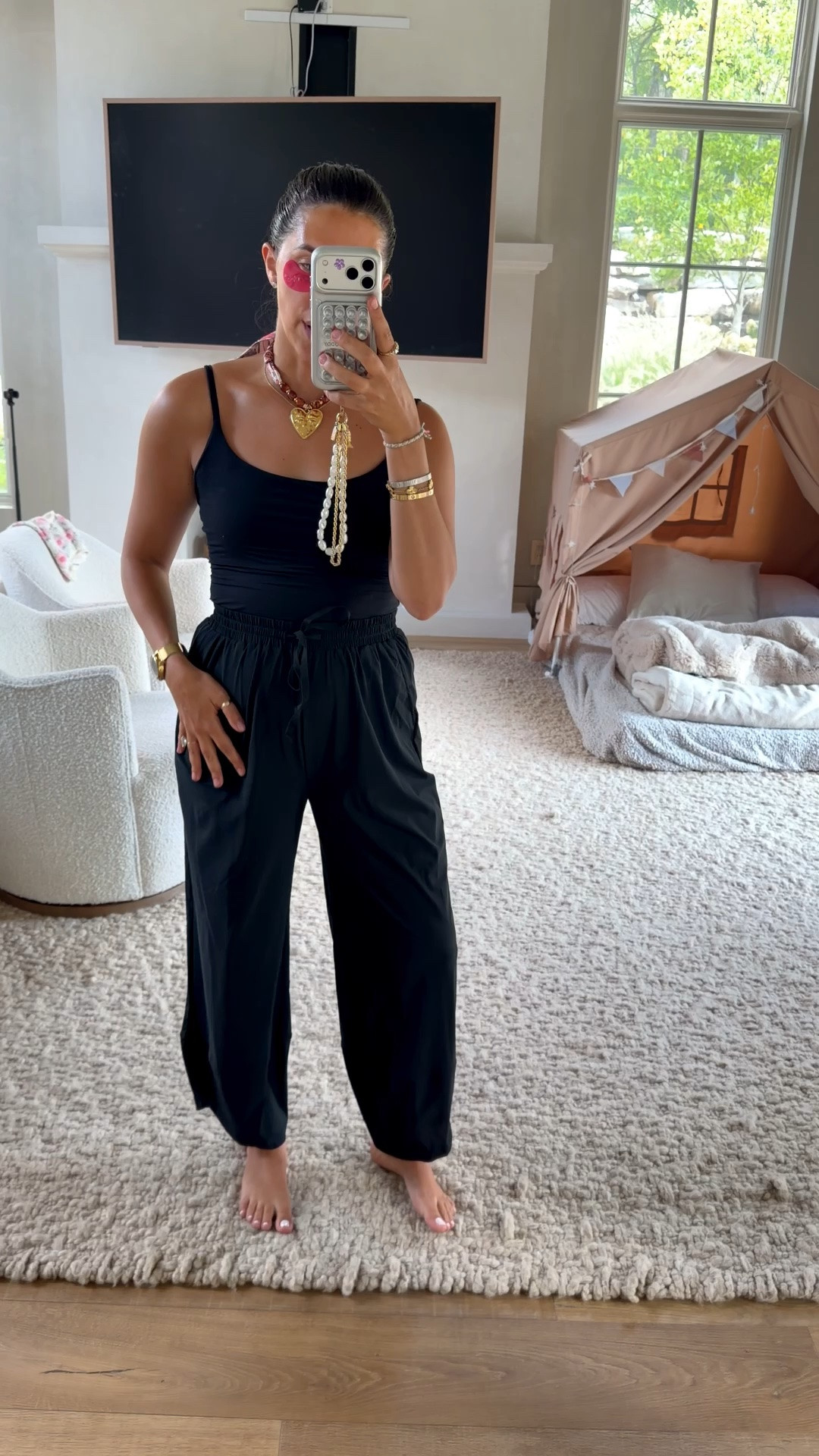 Top: medium 
Bottoms: medium 

Dressupbuttercup.com #dressupbuttercup #dederaad

#LTKgrwm #LTKmomlife #LTKSeasonal