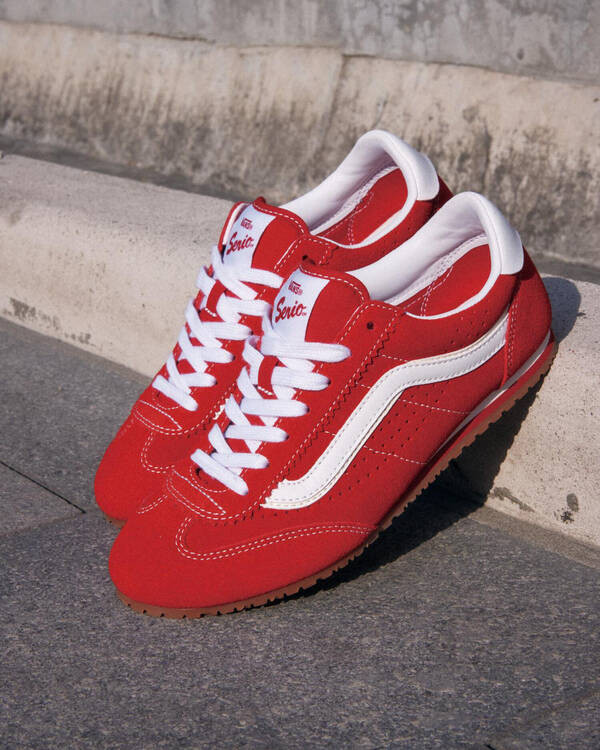 Womens Super Lowpro Shoes | City Beach (EU)