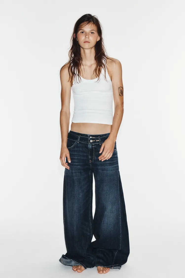 MID-RISE PLEATED BELTED TRF JEANS | Zara US