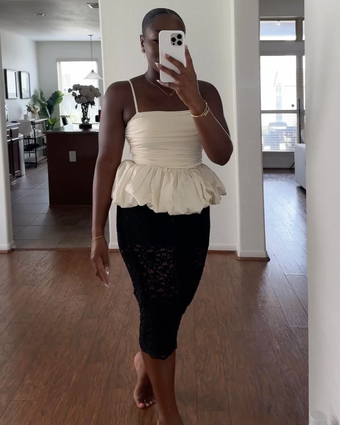 Wearing a small in the top in the bottom. The top is so cute because it cinches me in so well. The skirt is tight on my hips so I’m going to get it in a medium. It is so beautiful! 

#LTKStyleTip #LTKVideo #LTKFindsUnder50
