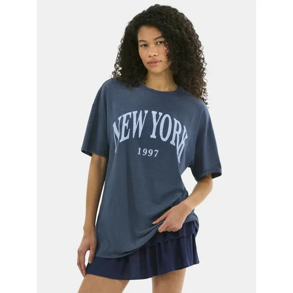 No Boundaries Washed Graphic Boyfriend Tee, Women's | Walmart (US)