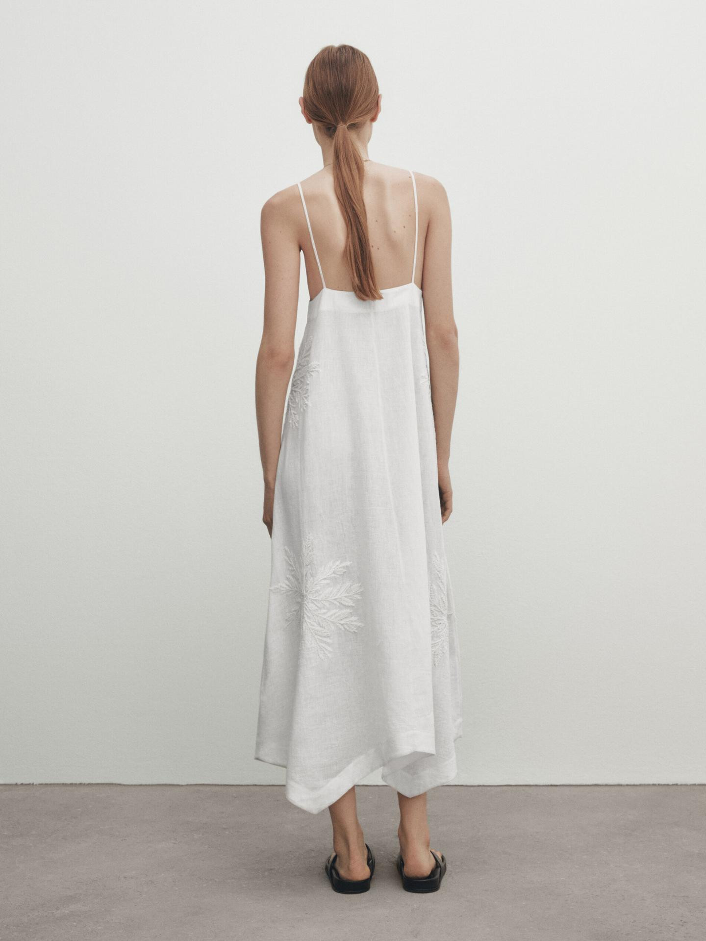 Midikleid mit Trägern und Stickerei | Massimo Dutti DE