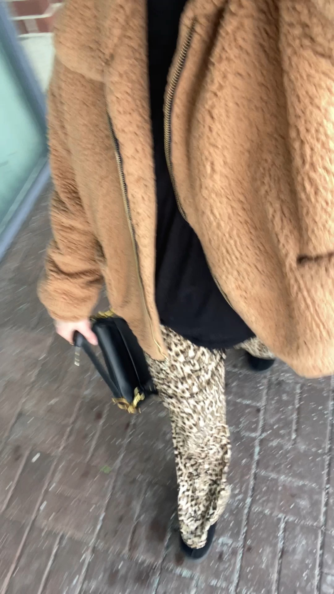 Early spring comfy outfit 

#LTKstyletip #LTKspring