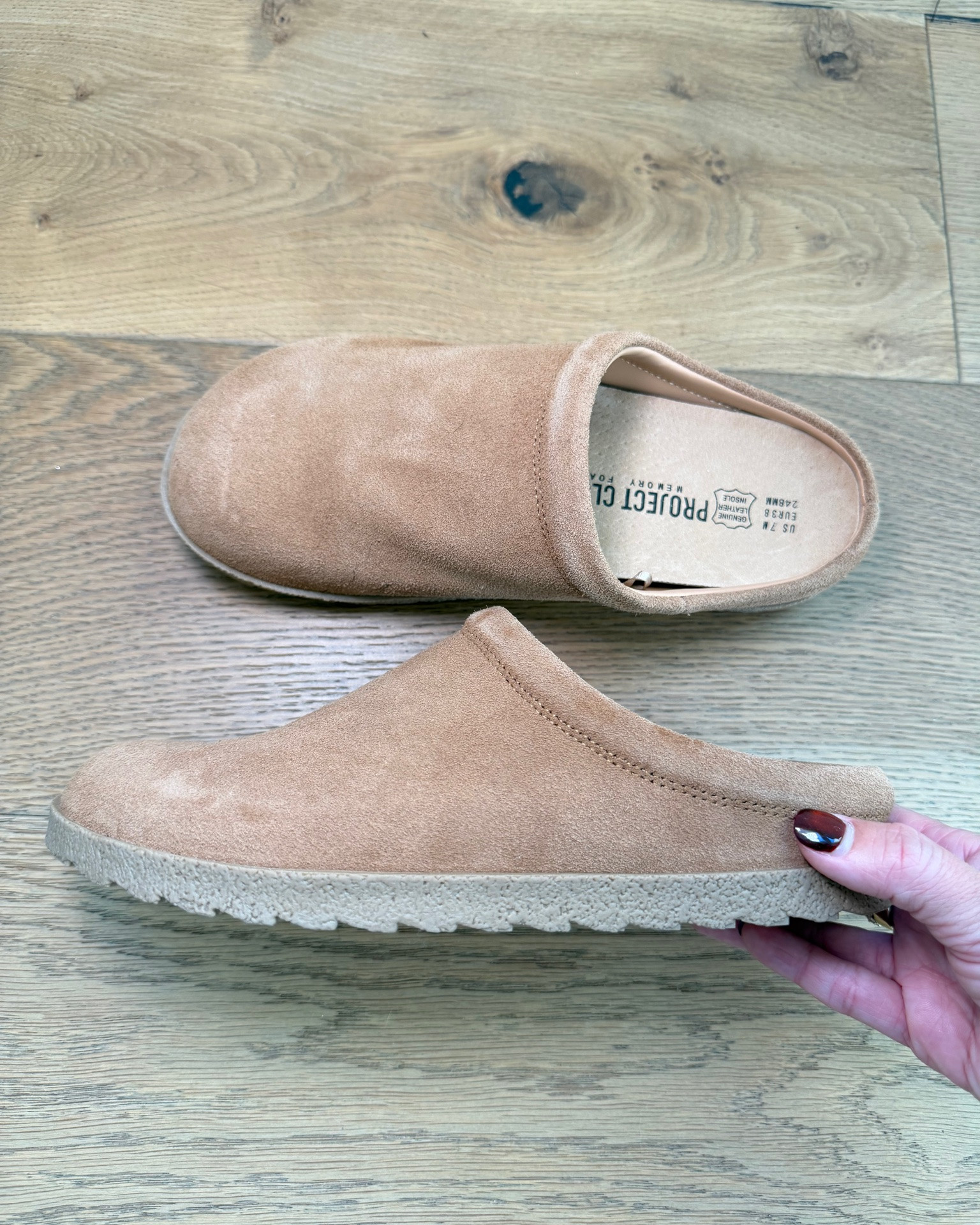 Ugg vs Amazon! Suede clogs $55 vs $110