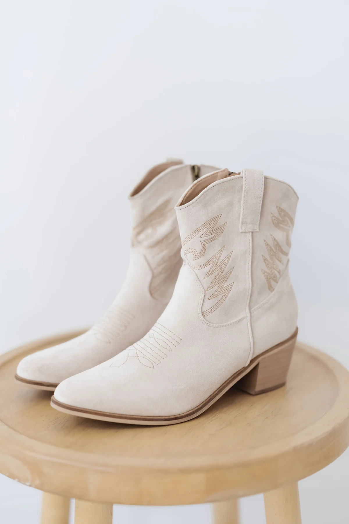 Mi.iM: Casey Boots - Beige | Landry Kate