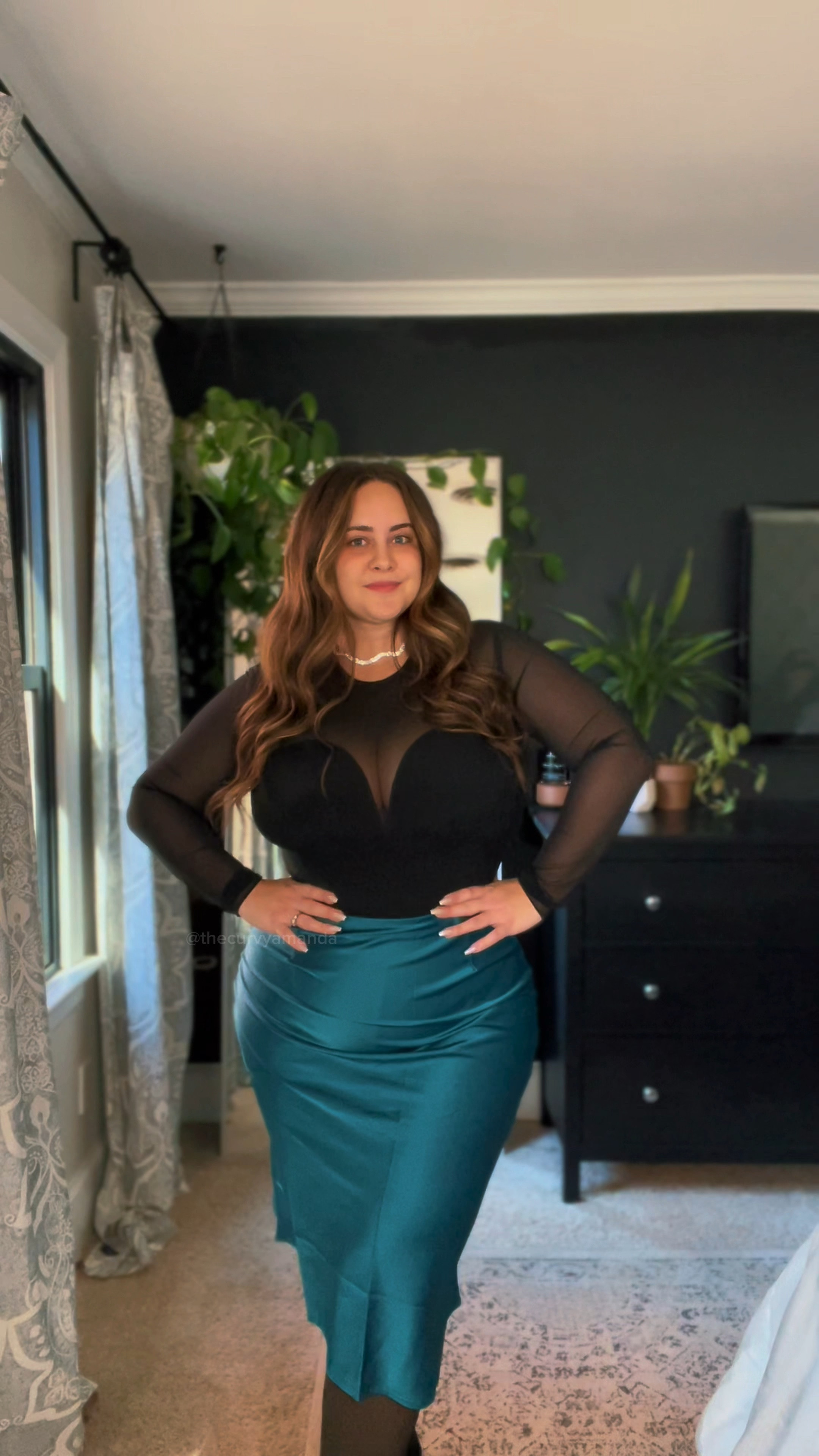 Shapewear bodysuit with built in shelf bra - size XXL

Mini skirt - size XL/XXL

MIDI skirt - size XL 

Holiday outfits, Christmas outfits, sequins, size 14, 

#LTKHoliday #LTKmidsize #LTKplussize