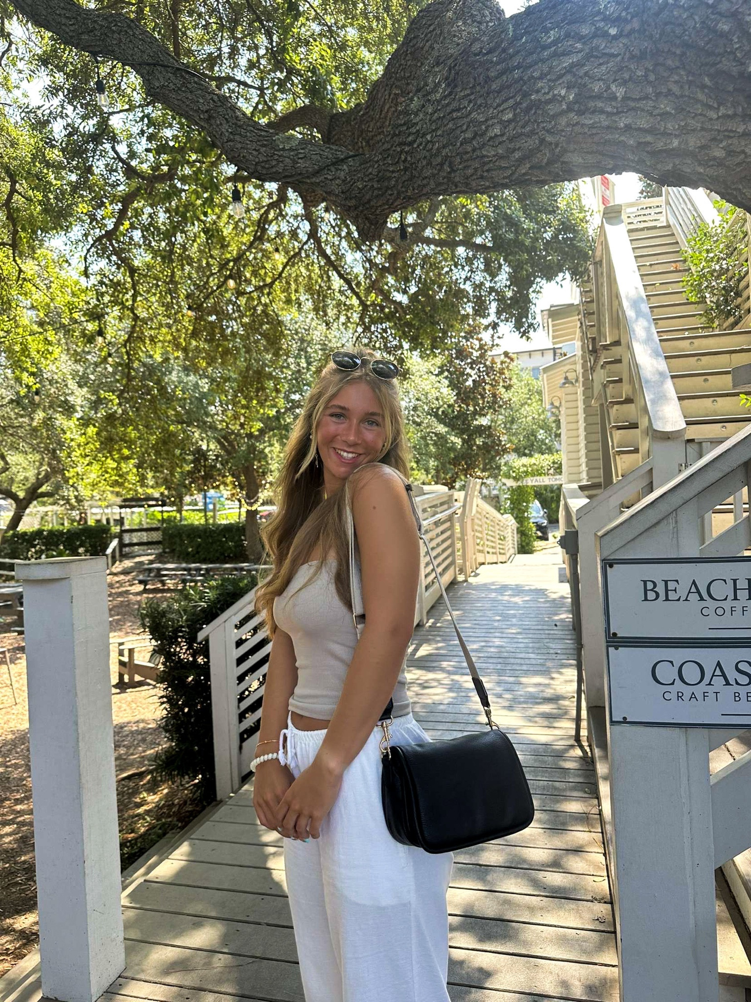 Tube tops, linen pants, little black purse, summer outfits 

#LTKTravel #LTKStyleTip #LTKSeasonal