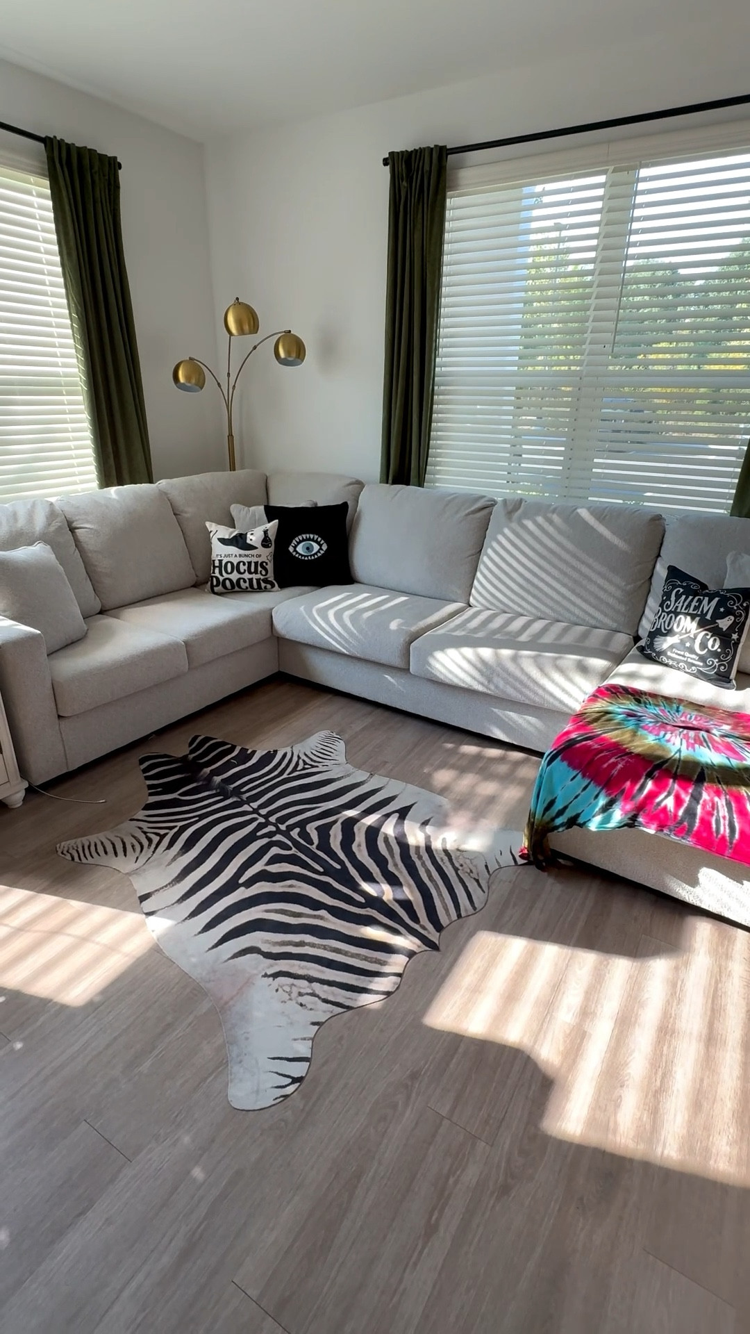 Transform your couch for
Halloween in seconds! No need to buy new pillows each season, these Hocus Pocus pillow covers fit any 18x18" pillow. Perfect for spooky vibes, fall decor, and Halloween magic!
#HocusPocus #HalloweenDecor #SpookySeason #HalloweenVibes
#pillowcovers

#LTKHome #LTKFallSale #LTKSeasonal