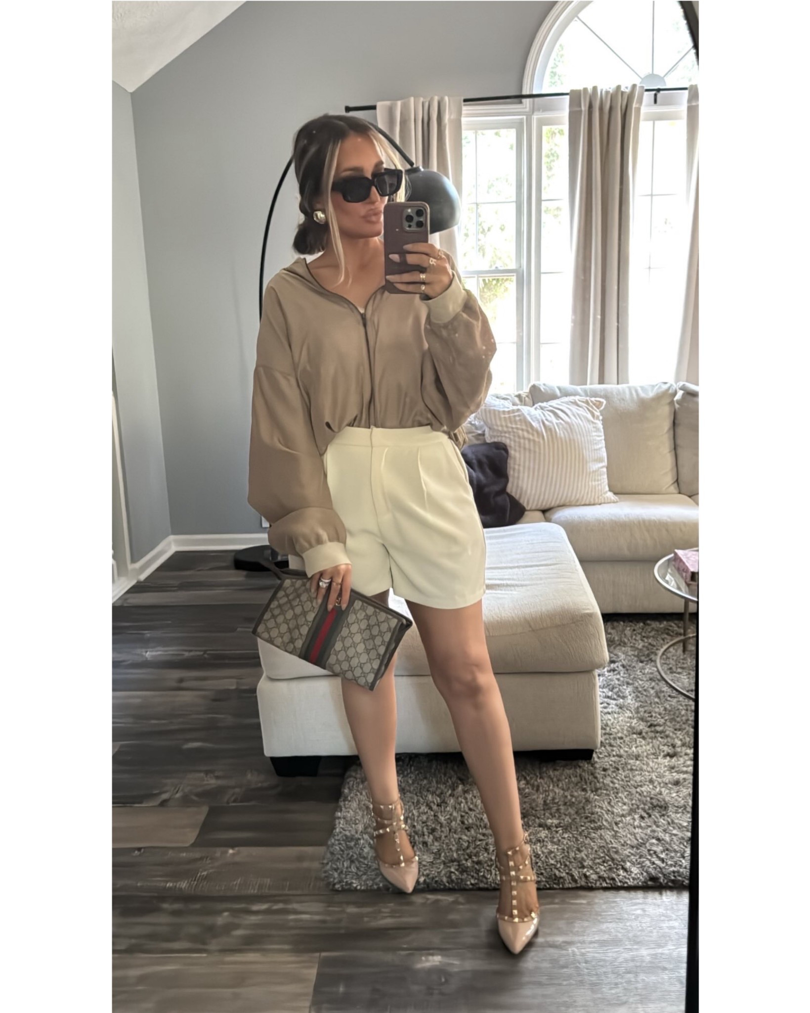 Finally styled my Gigi’s vintage silk 🤌🏼

Found this exact brand on Poshmark if anyone is interested

SIZING INFO
Jacket Large
Shorts Medium

LIP COMBO
• Make up for ever Total Taupe liner
• MAC Lipsticks mixed in shades Blankety & Sellout 

LOOPY PHONE CASE DISCOUNT
Code RACHELR10


#LTKWorkwear #LTKShoeCrush #LTKStyleTip