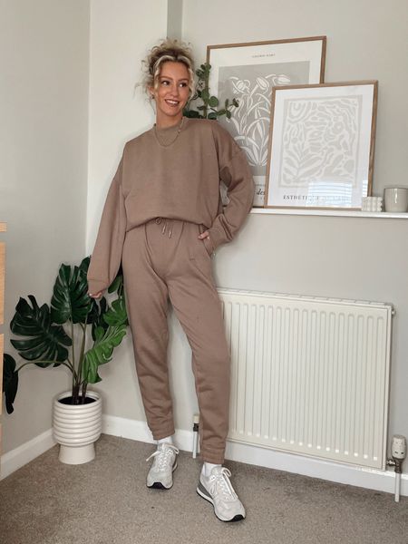 Loungewear, tracksuit, joggers, sweatshirt

Use code LIV10 for 10% off the new IN THE STYLE fITS collection 

#LTKeurope #LTKSeasonal #LTKstyletip
