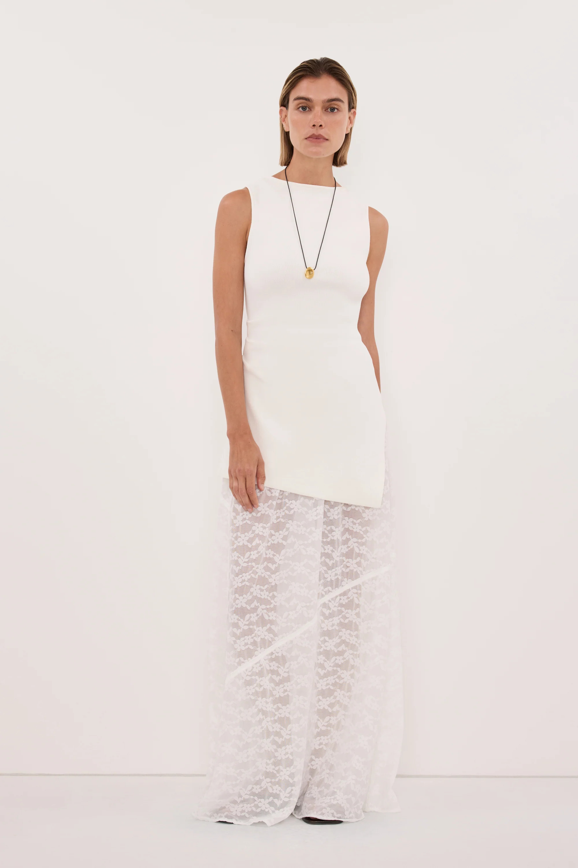 BELLE WHITE LACE MAXI SKIRT | DISSH