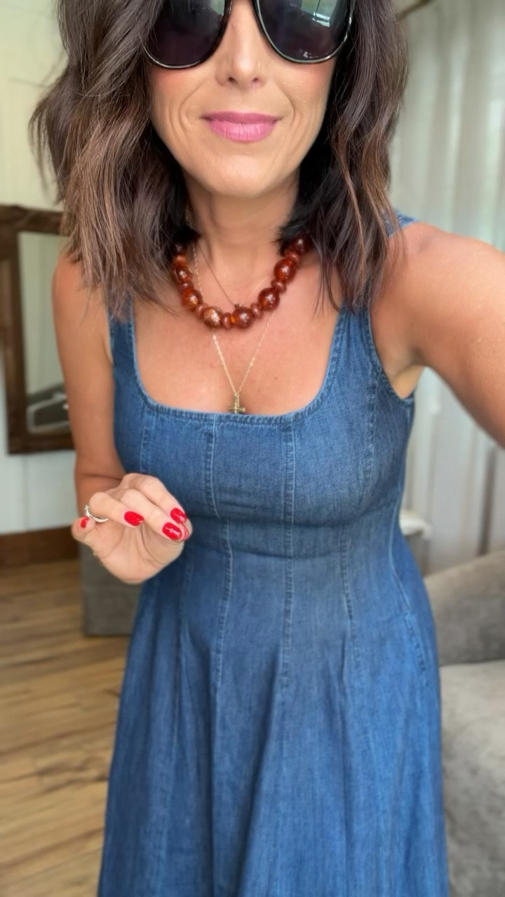 This Walmart denim dress is SO good 👏🏻 Such an easy one-and-done outfit and the fit is seriously flattering. Add sandals now and a cardigan later for fall! Wearing an XS.

#WalmartFinds #WalmartFashion #WalmartStyle #DenimDress #AffordableFashion #LTKStyle