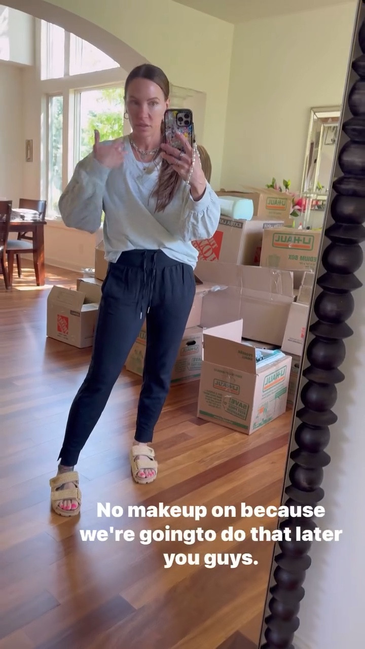 The softest material ever! Love these pants & v-neck long sleeve from Travis Mathews. The shirt is on sale!!

#LTKSaleAlert #LTKActive #LTKOver40