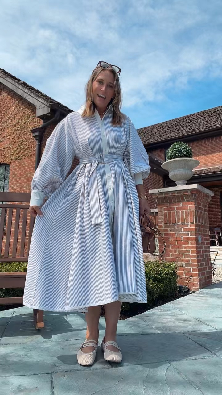 Good morning!!!  Hahaha. Do you know the social media star?   Hahaha!


#LTKOver40 #LTKSeasonal